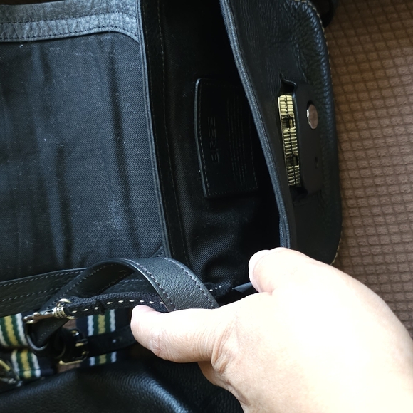 Lots crossbody bag - Picture 8 of 8